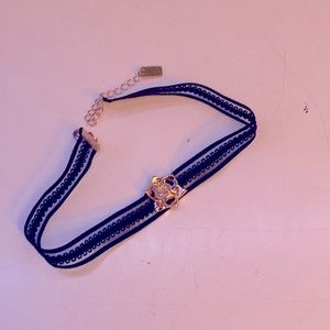 Decorative choker